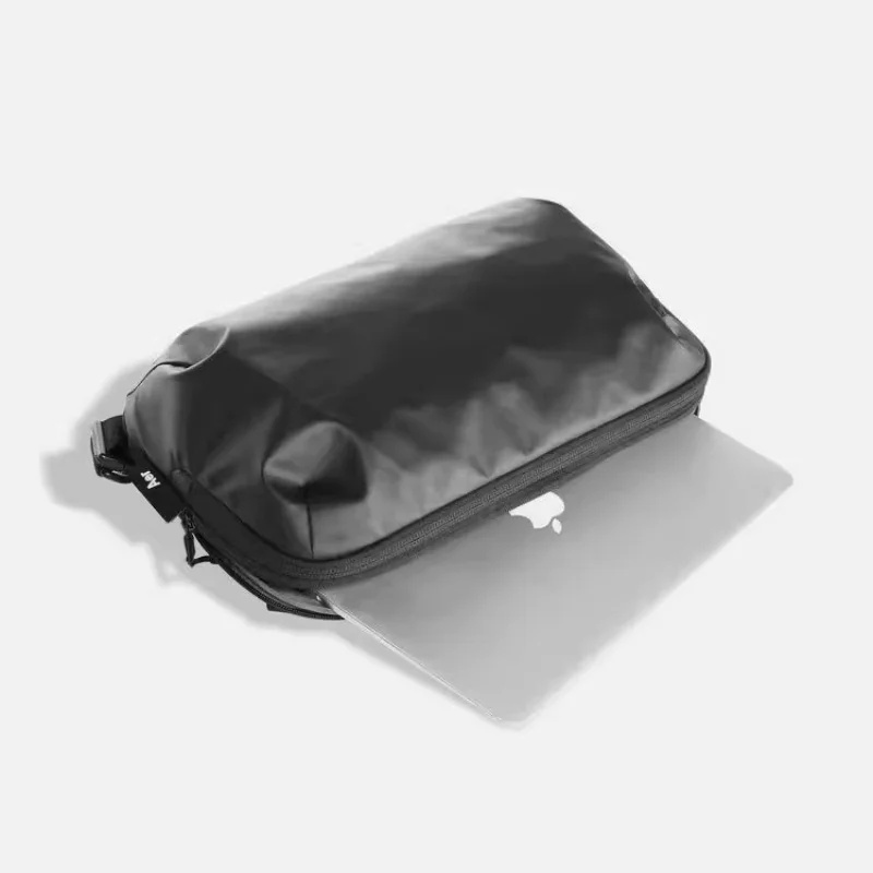 Tech Sling Ballistic Nylon 7L  - Office And Tech recensie en prijs